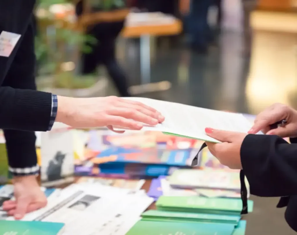 Pliant promoțional tipărit profesional – design modern și layout clar